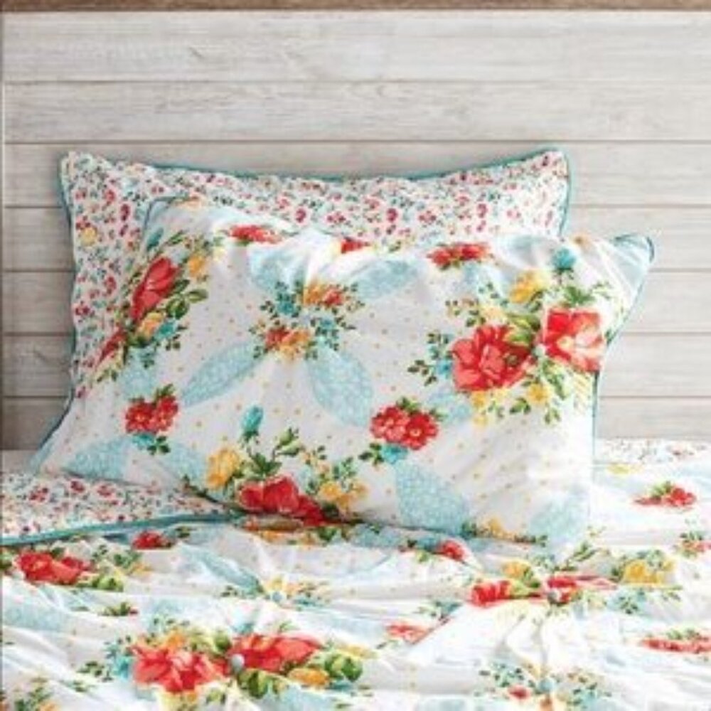Pioneer Woman Vintage Floral 3-Piece King Quilt Set